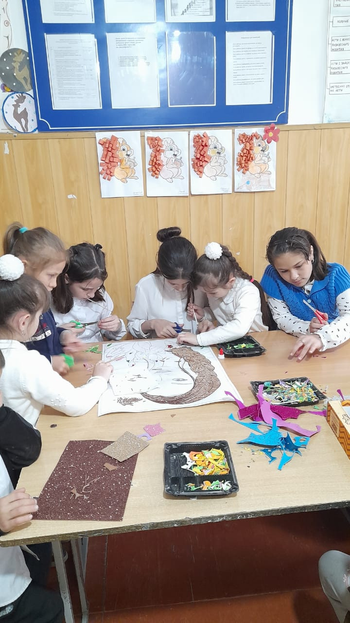 Отделение дневного пребывания детей и семей с детьми «Картина из фоамирана»