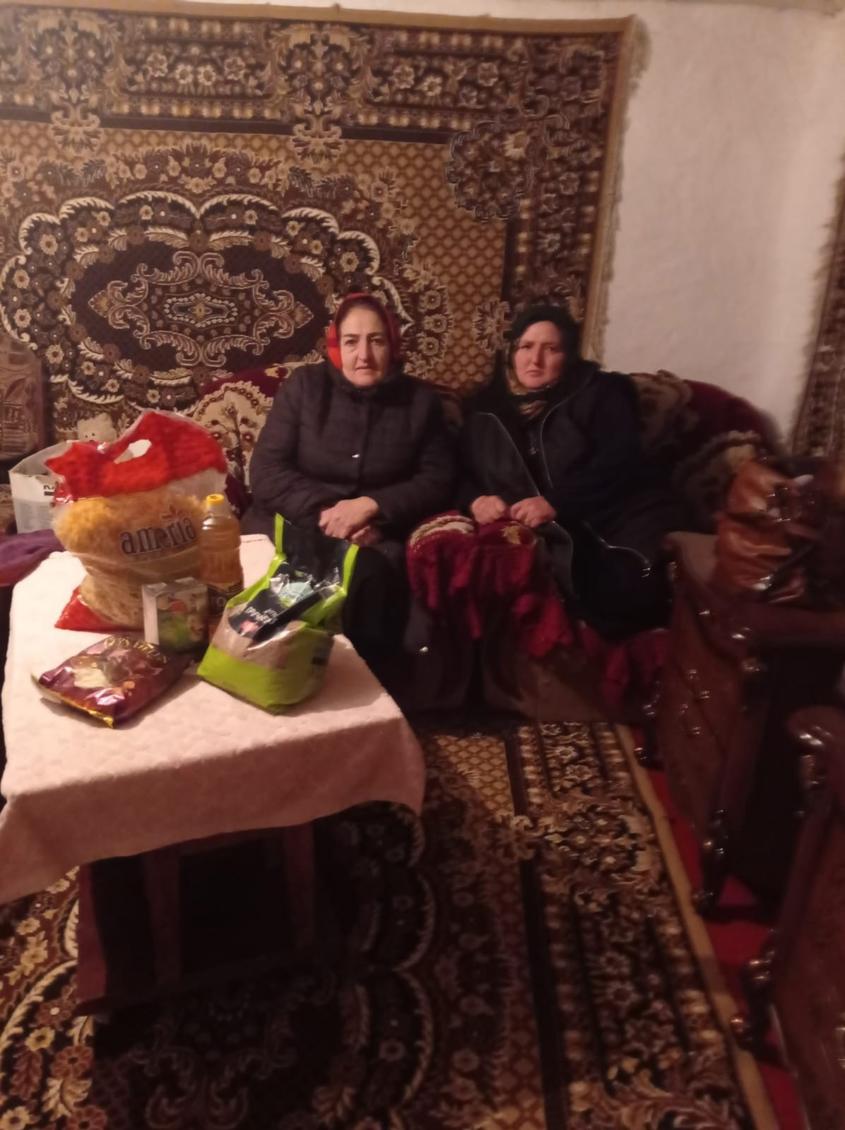 Сегодня посетили семьи мобилизованных военнослужащих и раздали им продуктовые наборы