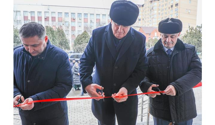 Абдулмуслим Абдулмуслимов открыл обновленный Центр занятости населения в Махачкале