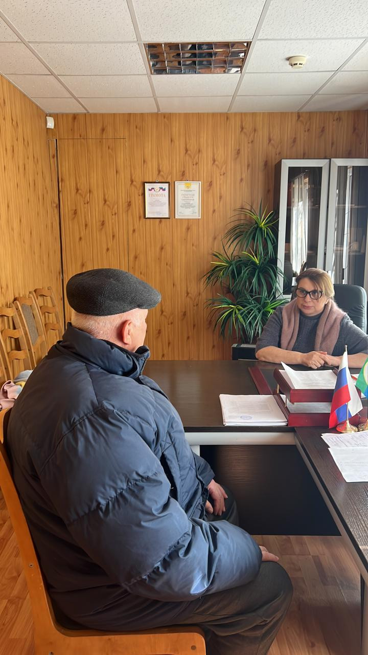 Прием граждан директором ГБУ РД КЦСОН в МО "Агульский район"