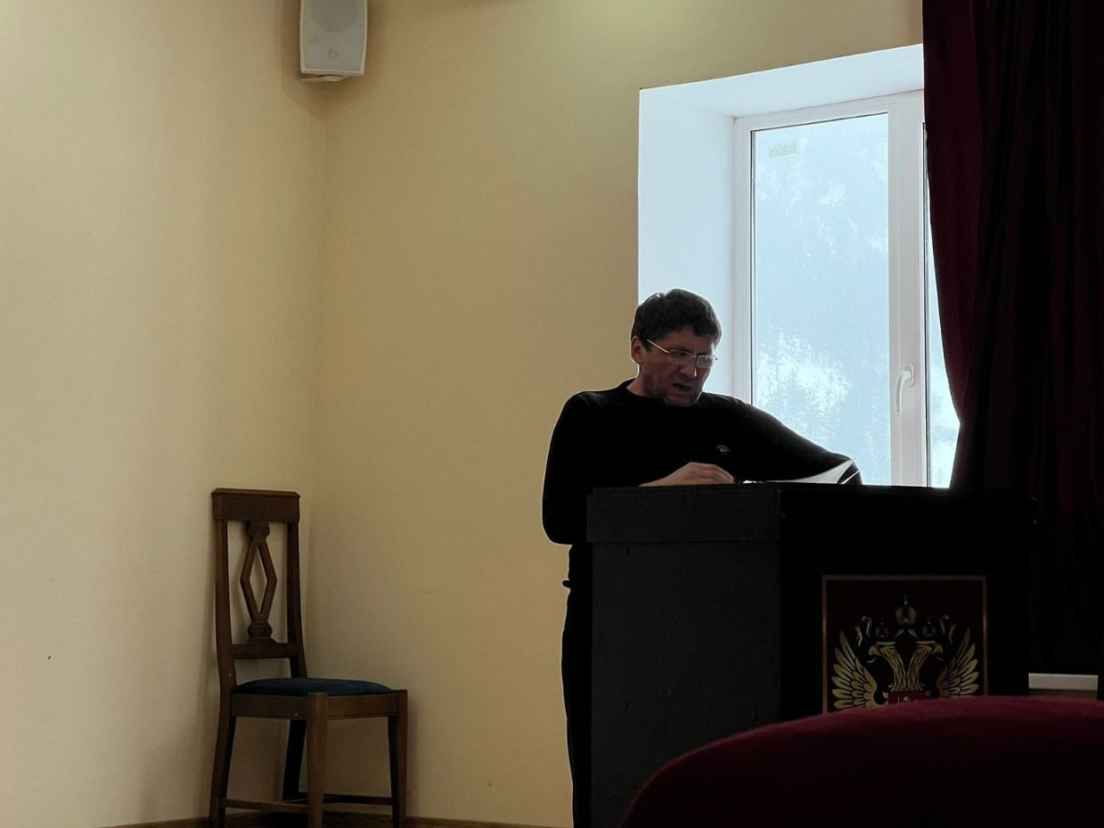 2.03.2023г в 14:00 в актовом зале состоялось очередное заседание администрации МР "Цунтинский район".