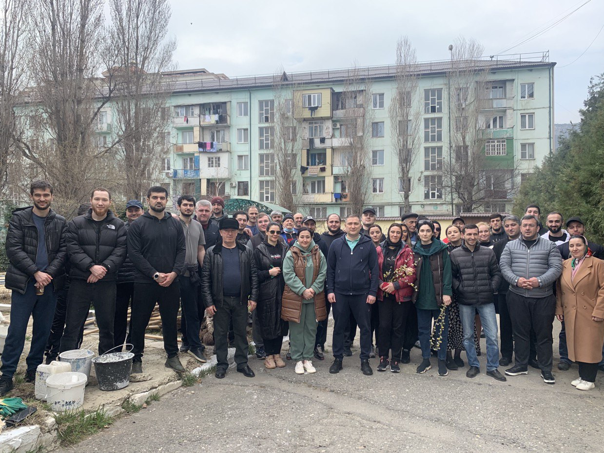 Коллектив Минтруда Дагестана присоединился к участию в общереспубликанском субботнике