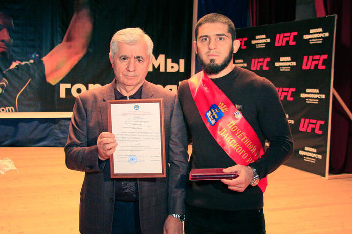 В Кумухе прошли мероприятия по чествованию Ислама Махачева