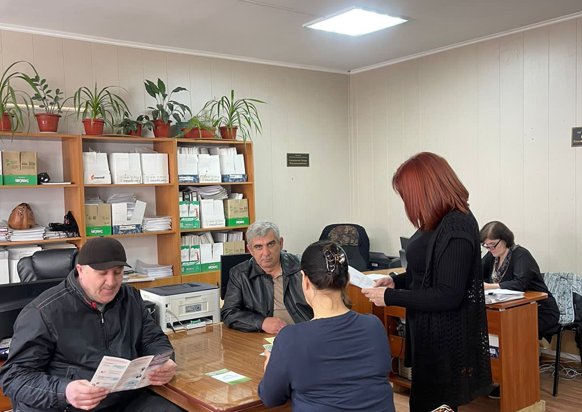 В Центре занятости населения в Буйнакском районе провели встречу с предпринимателями