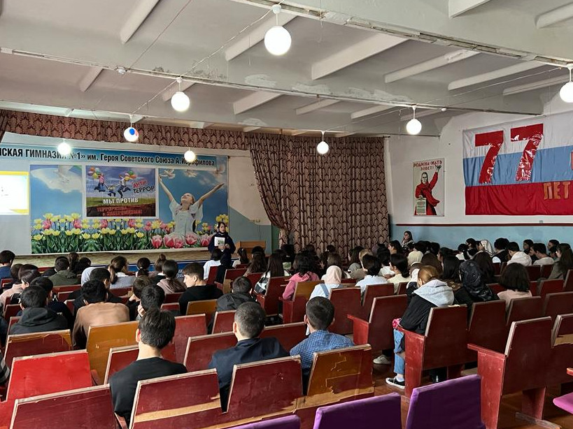 Информация о проведении месячника профессиональной ориентации учащихся выпускных классов общеобразовательных учреждений Выпускник – 2023