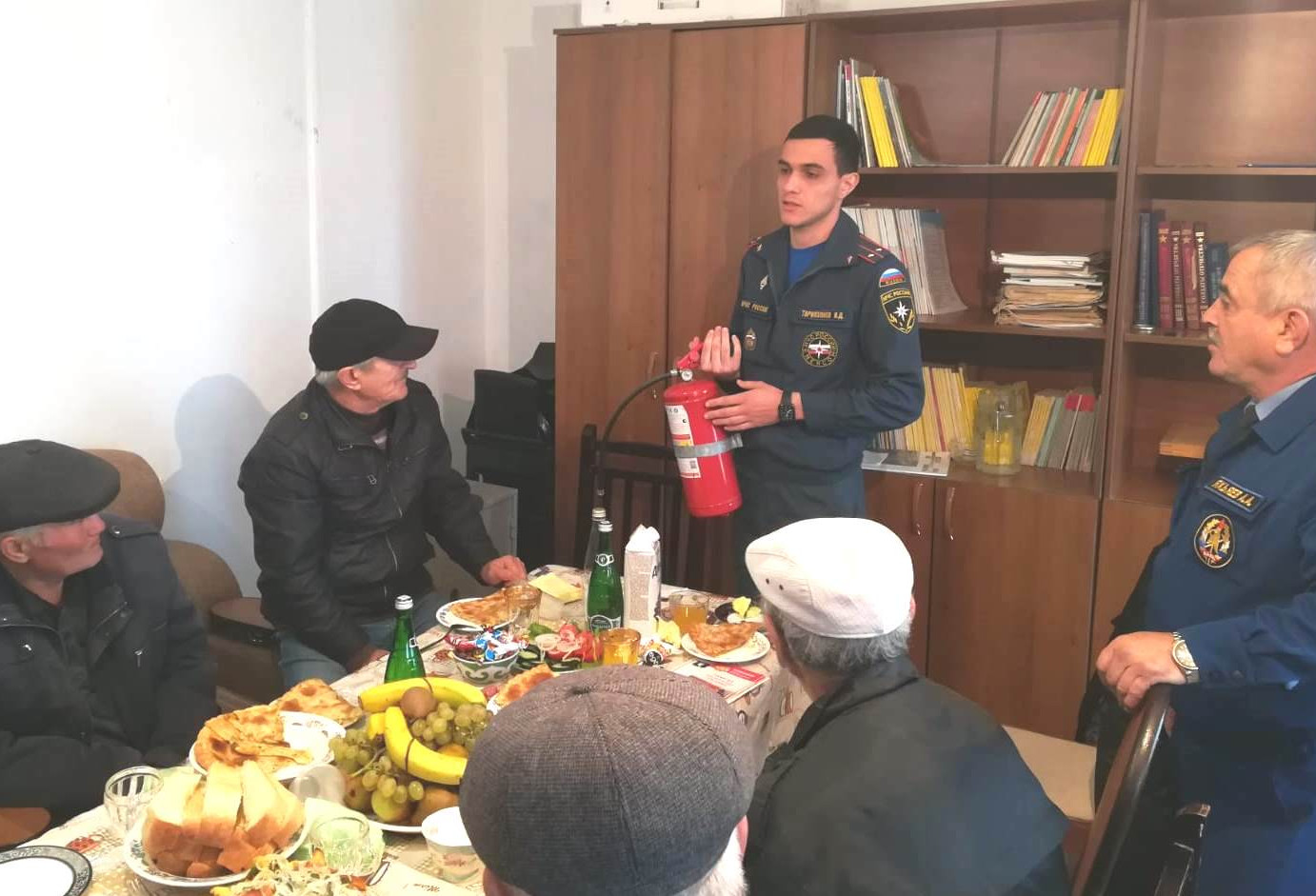 В Комплексном центре Дахадаевского района провели семинарские занятия для подопечных на тему «Школа безопасности для пожилых людей»