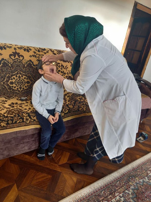 ВЫЕЗД МЕДСЕСТРЫ ОТДЕЛЕНИЯ СОЦИАЛЬНОГО ОБСЛУЖИВАНИЯ НА ДОМУ ДЕТЕЙ И СЕМЕЙ С ДЕТЬМИ В СЕМЬЮ АБДУРАХМАНОВЫХ