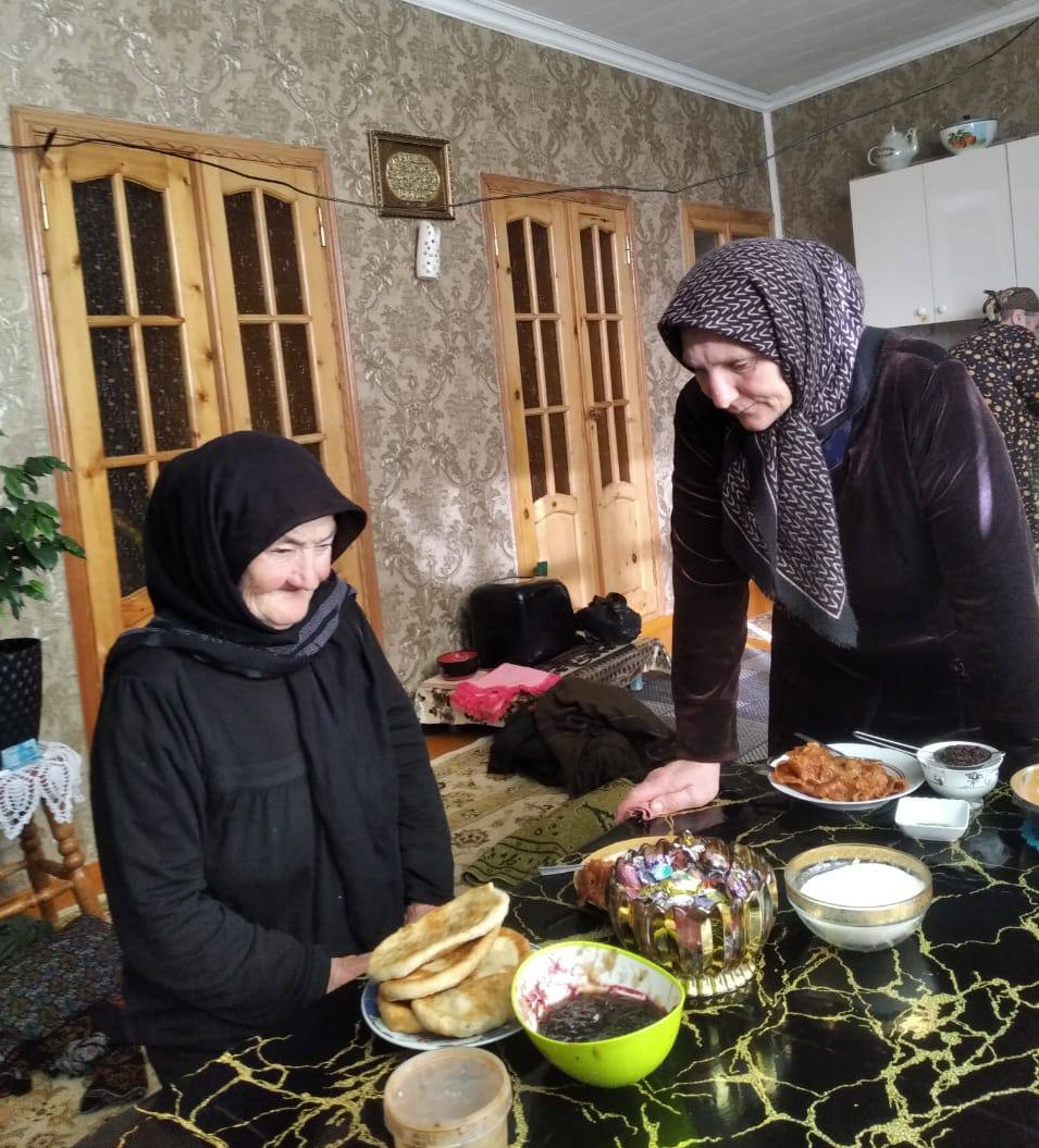 Оказание социально-бытовых услуг.