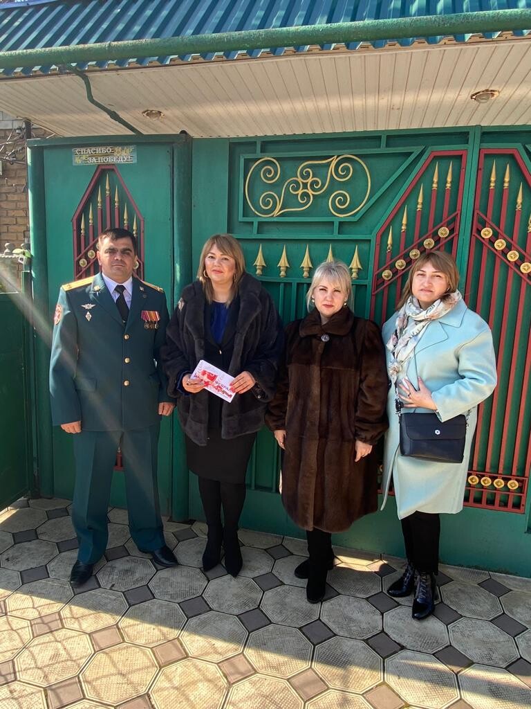 Социальные работники Минтруда проводят мероприятия, приуроченные к празднованию 75-летия Великой Победы.