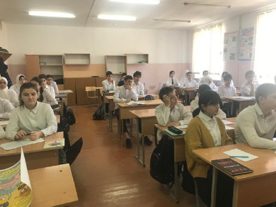 О телефоне доверия школьникам