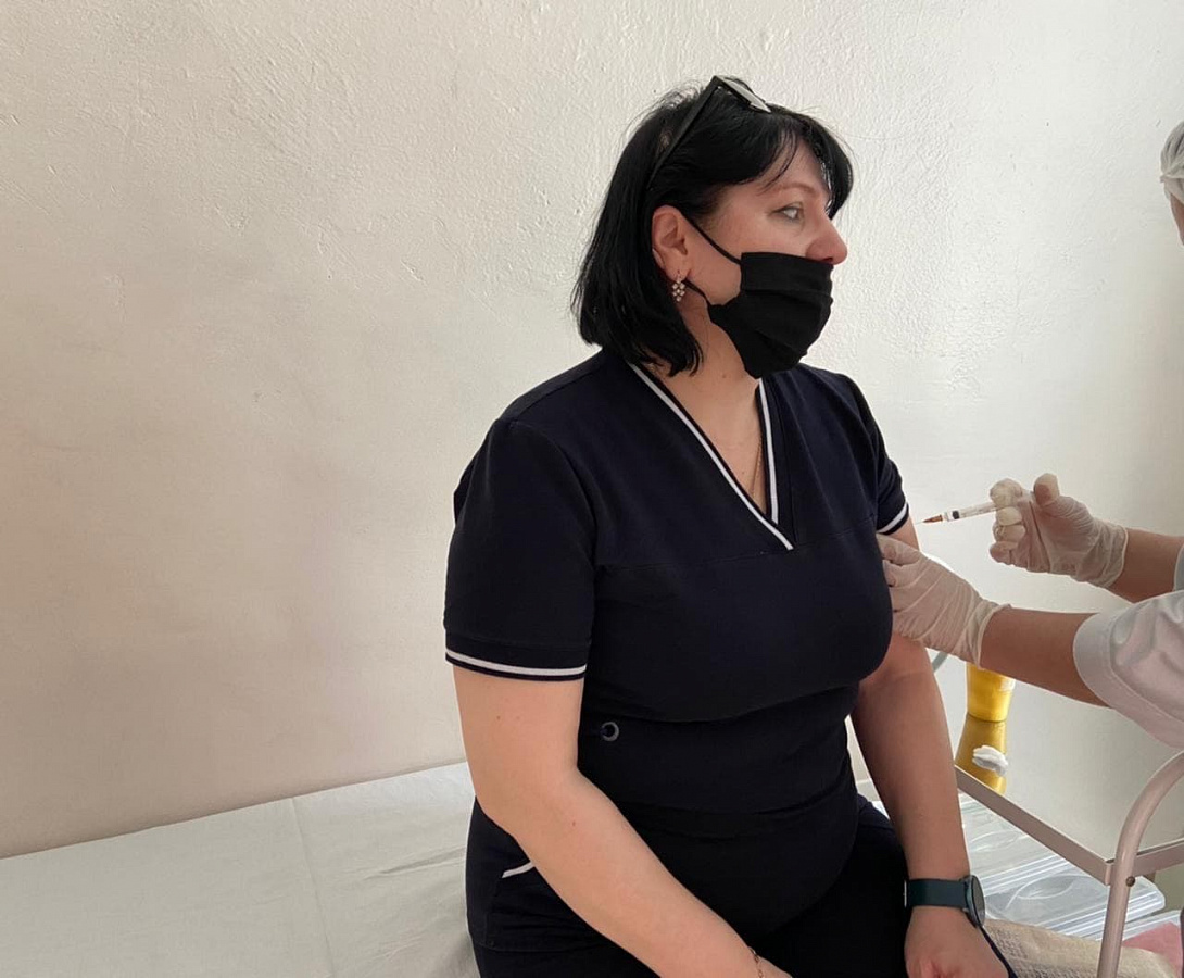 170 сотрудников Минтруда Дагестана приняли участие в прививочной компании от COVID-19.