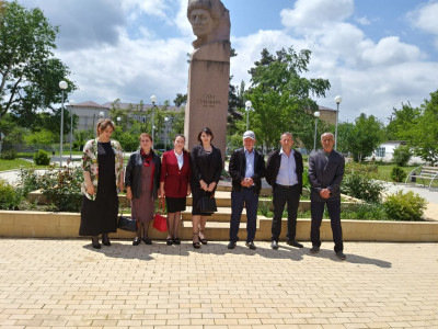 Участие работников и подопечных граждан пожилого возраста в массовых мероприятиях к 153-летию со дня рождения народного поэта РД Сулеймана Стальского.