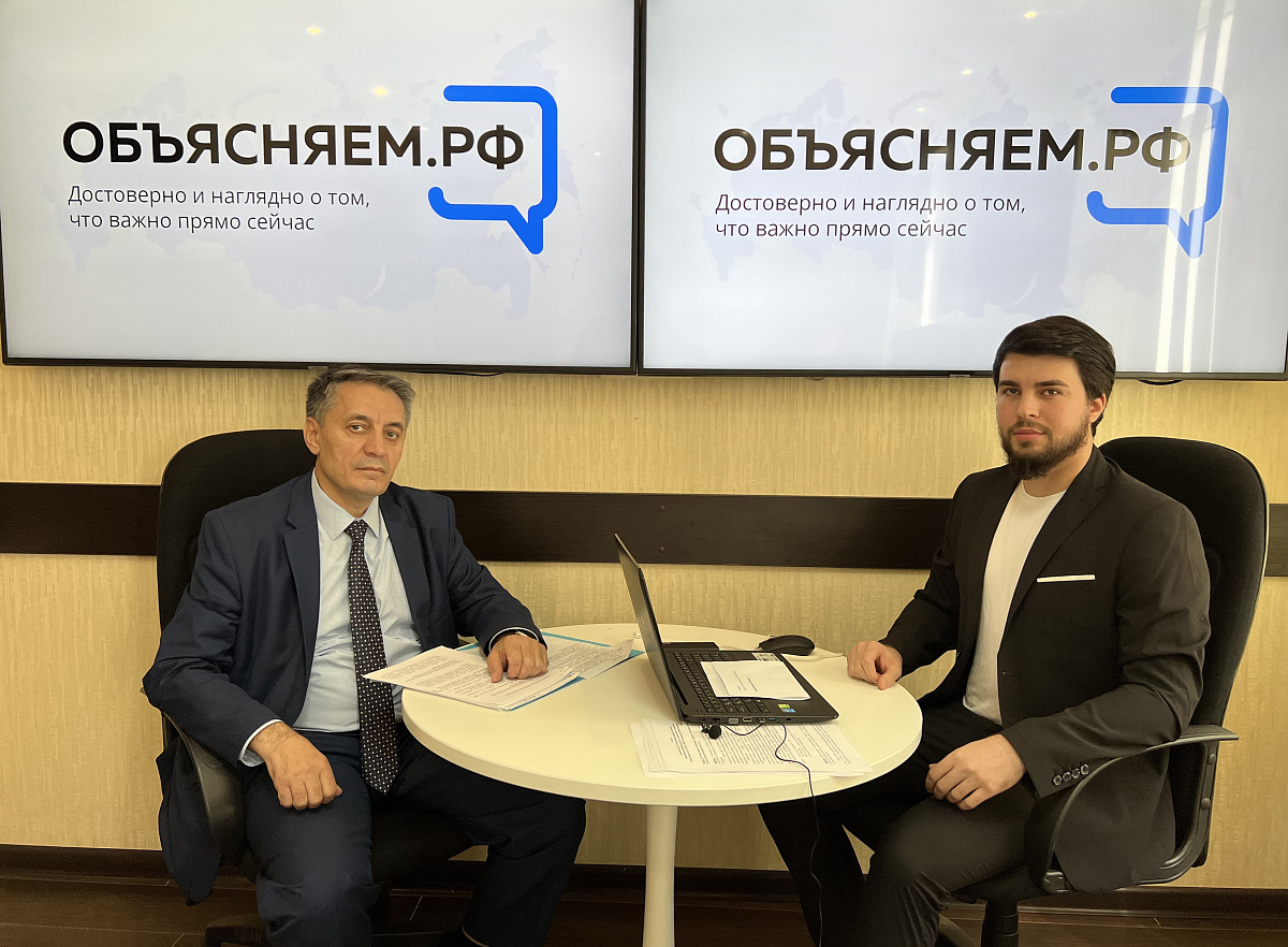 Абдурахман Махмудов: Минтруд Дагестана заключил свыше 4800 социальных контрактов