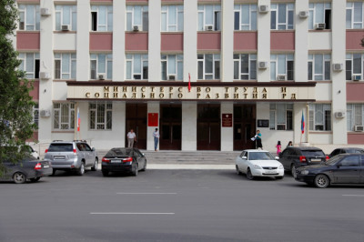 Минтруда Дагестана предлагает отдельной категории граждан пройти бесплатное профессиональное обучение в рамках нацпроекта «Демография»