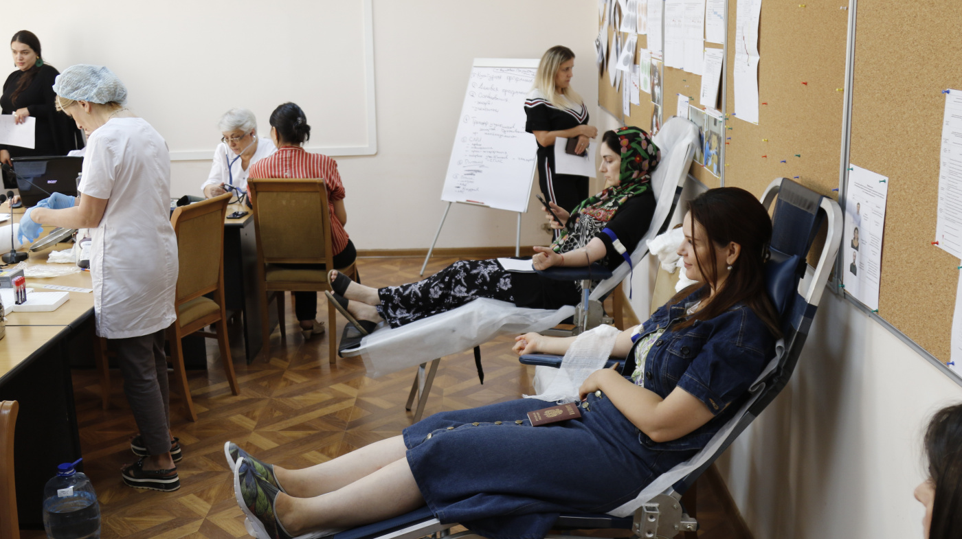 Около 50 сотрудников минтруда сдали кровь в рамках донорской акции