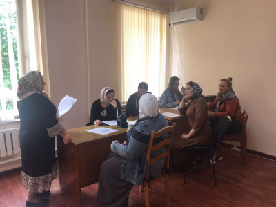 Психологом отделения детей и семей с детьми был организован и проведён круглый стол