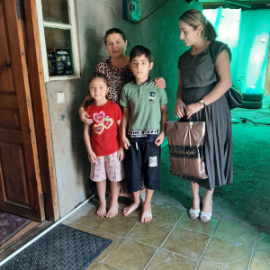 Благотворительная акция "Собери ребенка в школу" проведена в КЦСОН