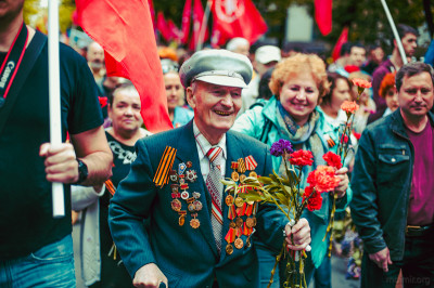 КОЛЛЕКТИВ ГКУ РД УСЗН В МО "Бежтинский участок" ВО ГЛАВЕ С И.О. ДИРЕКТОРА Абдулмеджидовым Алискантом Багаудиновичем ПОЗДРАВЛЯЕТ ВСЕХ 77-ЛЕТИЕМ ПОБЕДЫ В ВЕЛИКОЙ ОТЕЧЕСТВЕННОЙ ВОЙНЕ!