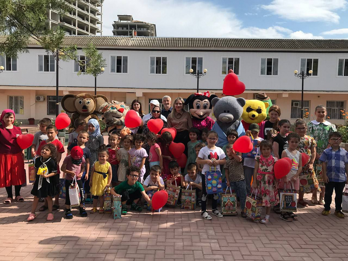 Для воспитанников реабилитационного центра Минтруда Дагестана организовано театральное представление