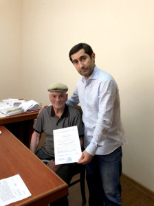 ВРУЧЕНИЕ СЕРТИФИКАТА (СВИДЕТЕЛЬСТВА) О ПРЕДОСТАВЛЕНИИ БЕЗВОЗМЕЗДНОЙ СУБСИДИИ НА ПРИОБРЕТЕНИЕ ЖИЛЬЯ УЛИЕВУ ГАДЖИМАГОМЕДУ АБДУРАГИМОВИЧУ