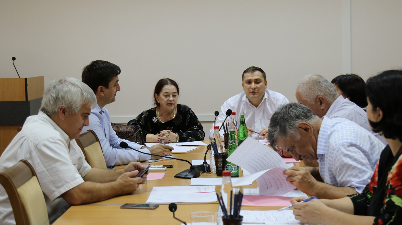 В Министерстве труда  Дагестана обсудили вопросы проведения независимой оценки качества оказываемых социальных услуг.