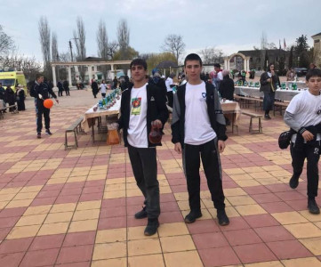 Общерайонный ифтар с.Новокаякент 2022г. - волонтеры отряда "Милосердие"