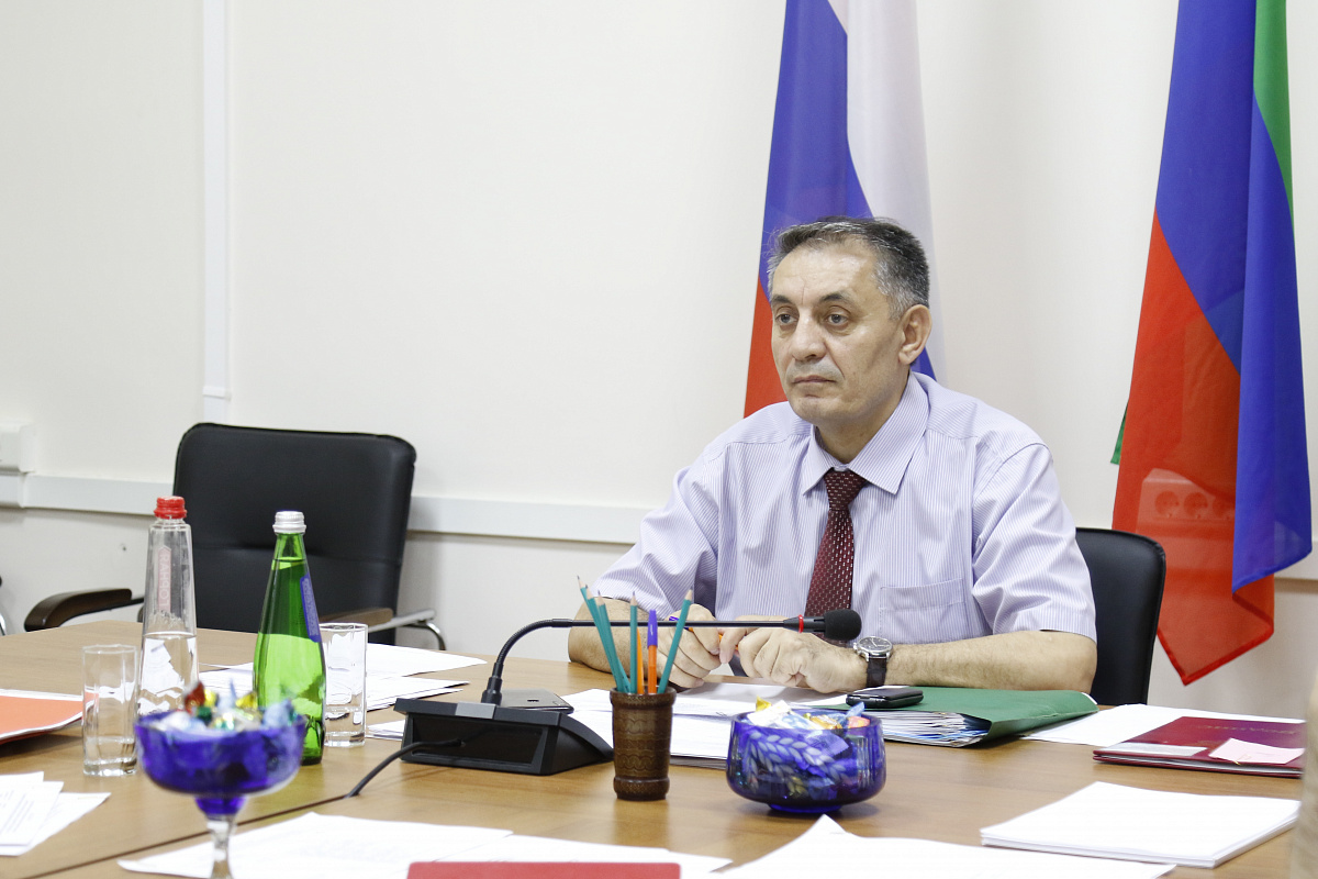 В Минтруда Дагестана  продолжается II этап конкурса на должности руководителей учреждений соцзащиты в муниципальных образованиях республики. 