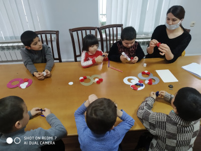 Изготовление открыток для мам к 8 марта своими руками.