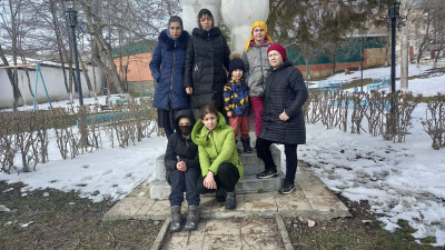 Прогулка с детьми.