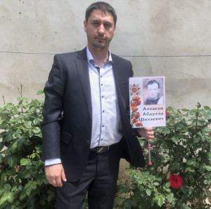 посетили вдову участника войны Алхасову Ганифу Фатулаевну