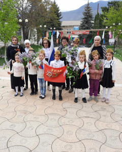 Возложение цветов.