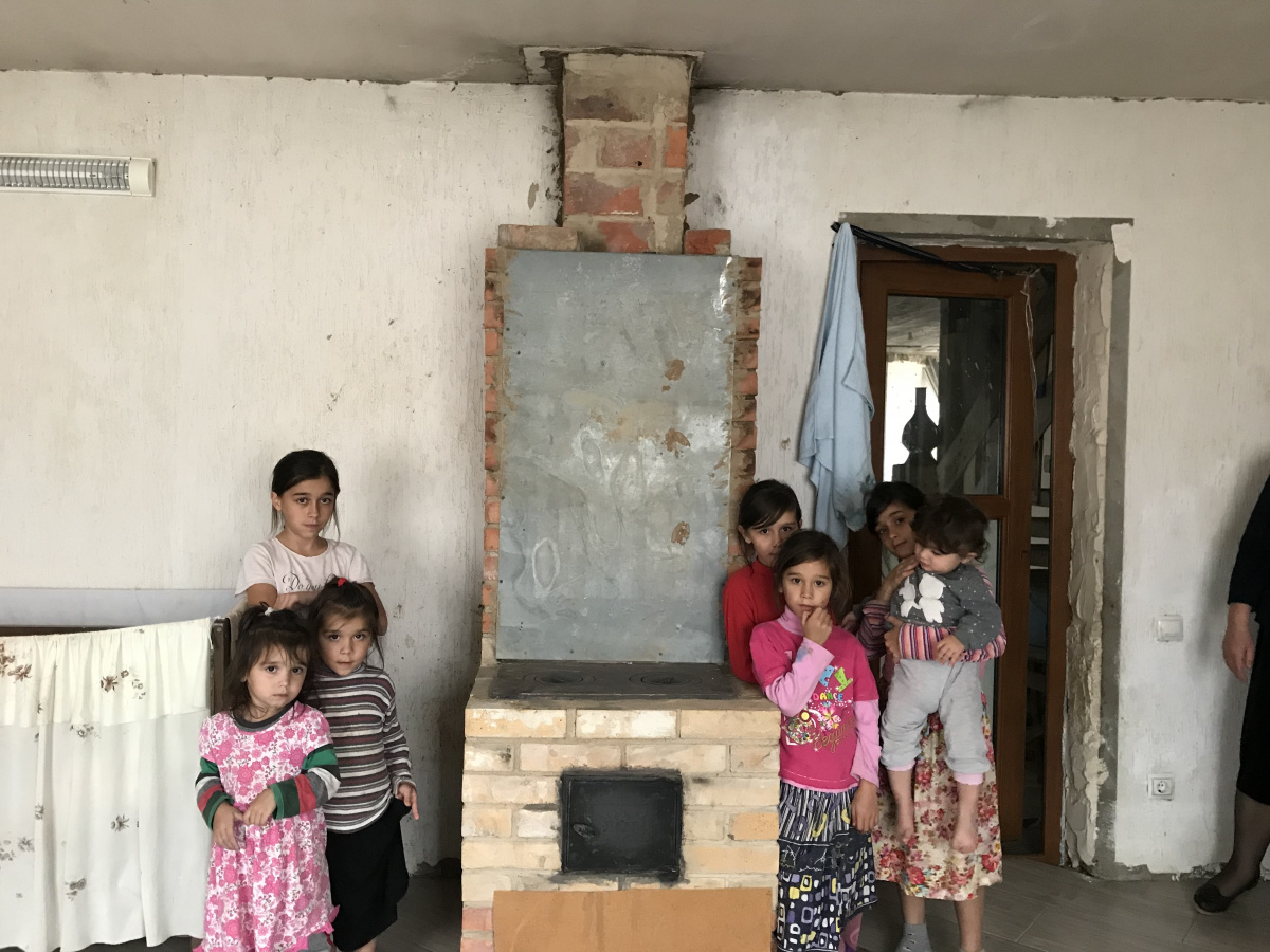 По поручению Изумруд Мугутдиновой социальные службы республики проверяют готовность многодетных-малоимущих семей к отопительному  сезону.