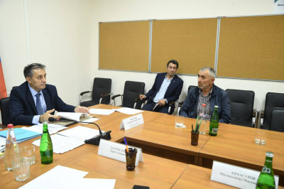 АБДУРАХМАН МАХМУДОВ ПРОВЕЛ ЛИЧНЫЙ ПРИЕМ ГРАЖДАН В РАМКАХ ДНЯ ОТКРЫТЫХ ДВЕРЕЙ МИНТРУДА ДАГЕСТАНА (20.05.2022 г.)