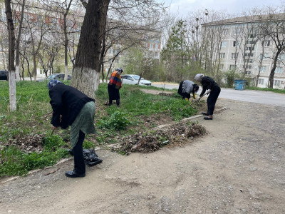 Апрель - это время традиционных субботников. коллектив ГКУ РД ЦЗН в МО «г. Буйнакск » так же не остался в стороне