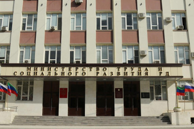 О проведении в 2022 году центром занятости населения в муниципальном образовании «Левашинский район» отбора работодателей для получения субсидии на финансовое обеспечение затрат при организации общественных работ для граждан, зарегистрированных в органах