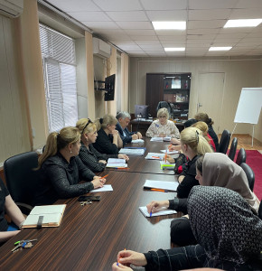 Совещание по вопросам касаемых выплат государственных пособий семьям с детьми.