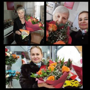 71 год рождения отметила получатель социальных услуг отделения обслуживания на дому Петрова Надежда Павловна.