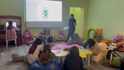 Занятие с элементами тренинга на тему: «От добра - добра не ищут»