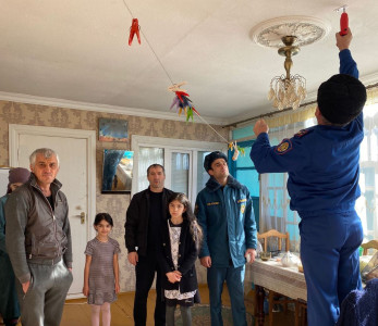 Специалисты Комплексного центра Дахадаевского района принимают участие в рейдовых мероприятиях по противопожарной безопасности