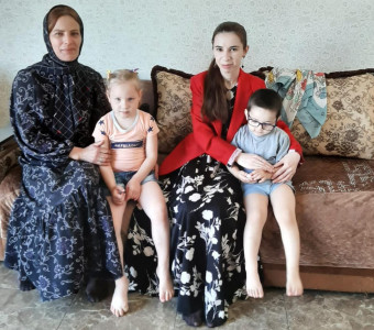 ПОСЕЩЕНИЕ СЕМЬИ С ДЕТЬМИ, ВОЗВРАЩЕННЫХ ИЗ СИРИИ И ИРАКА
