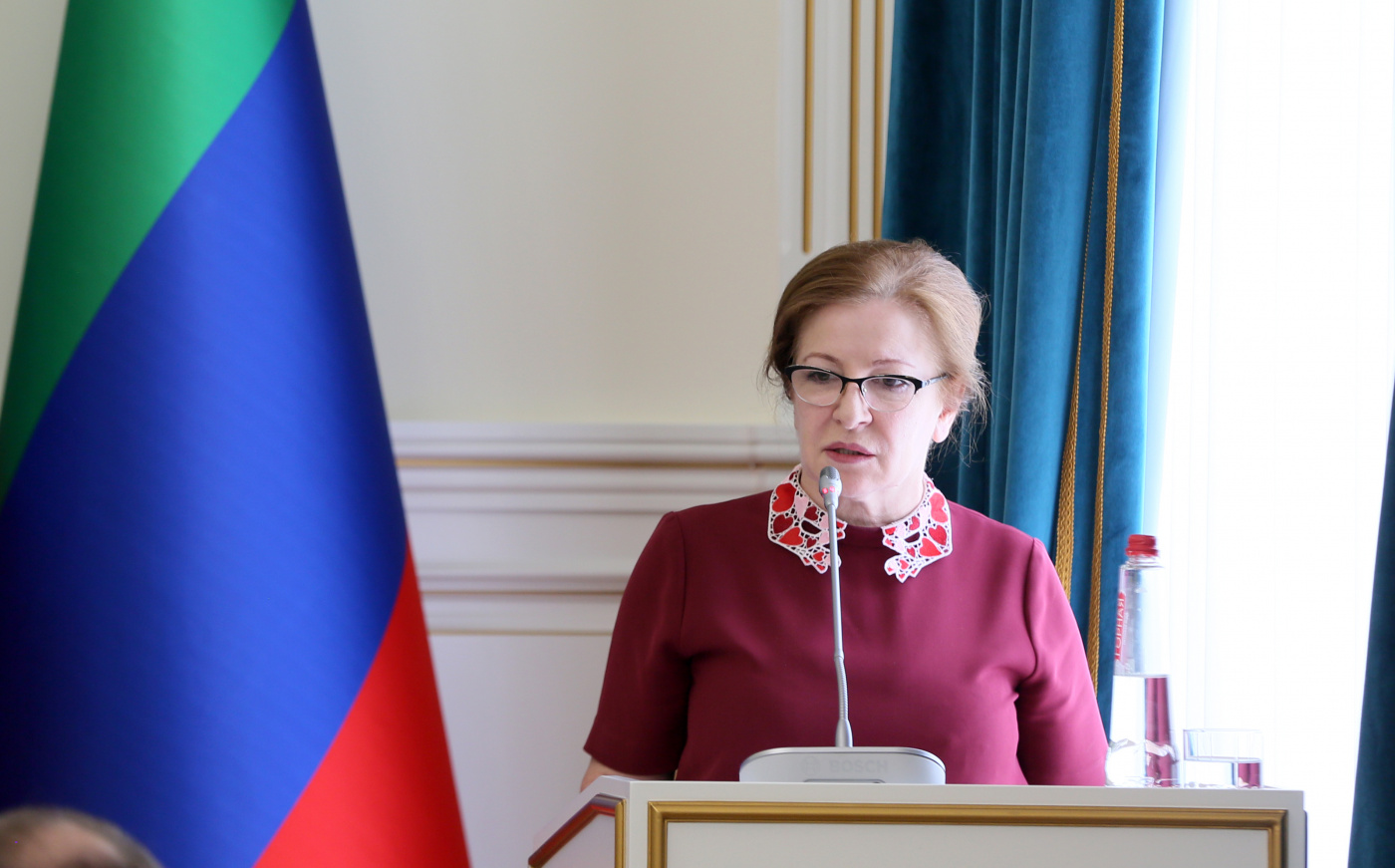 Министр труда и соцразвития Дагестана Изумруд Мугутдинова рассказала о реализации  проекта «Бережливое Правительство» на оперативном совещании Главы  Республики