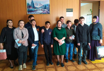 27 апреля 2022года в ЦЗН г.Дербент была проведена профориентационная экскурсия для учащихся МКОУ школы-интернат