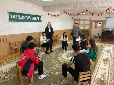 В Международный день детского телефона доверия