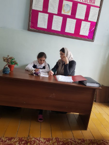 Психолог социальной сферы ГБУ РД КЦСОН в МО Левашинский район Ибрагимова П.К еженедельно проводит индивидуальные психологические консультирования среди детей группы риска посещающие центр на тему: "Признаки физического насилия в семье ".