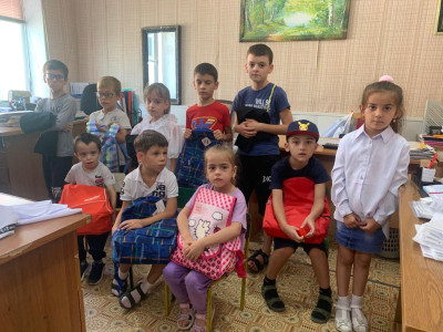 Ежегодная благотворительная акция "Помоги пойти учиться"