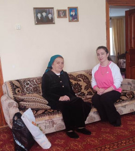 Поздравление подопечной комплексного центра с Международным женским днем.