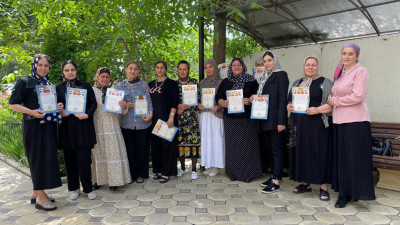 8 июня отмечается День социального работника на основании Указа Президента РФ от 27 октября 2000 года.