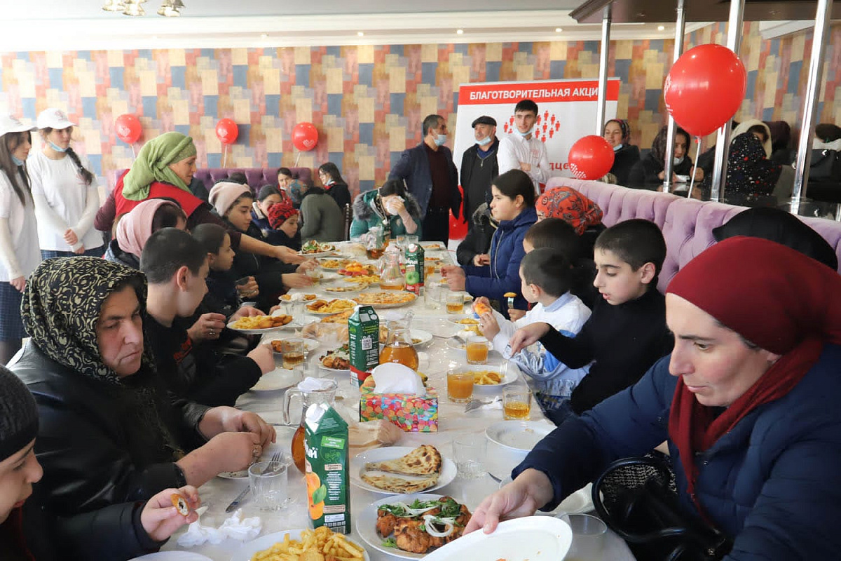 В социальных учреждениях Минтруда Дагестана прошли мероприятия, посвященные Дню инвалидов