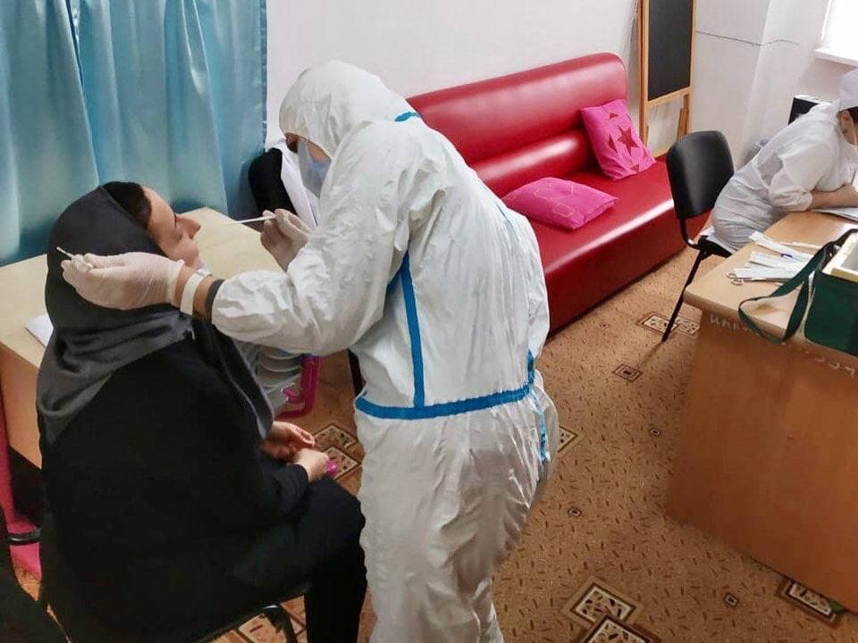 Сотрудники учреждений Минтруда проходят тестирование и вакцинацию "Гам-Ковид-ВАК" против COVID-19.