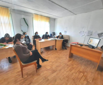 Онлайн-занятия по финансовой грамотности провели в Дахадаевском КЦСОН